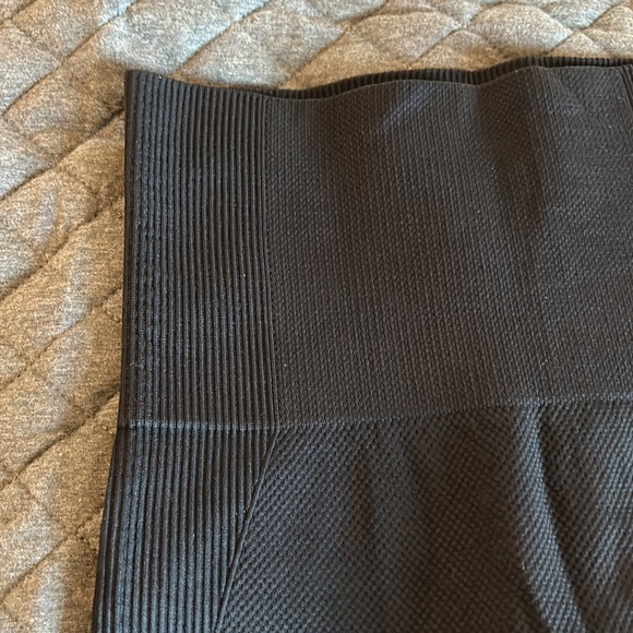 SAVVI Sommer Leggings 24” 🌟 Black 🌟 Size S - Picture 3 of 4